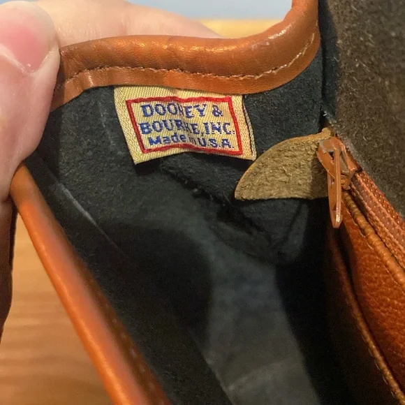 Dooney & Bourke black leather crossbody bag - Picture 12 of 12